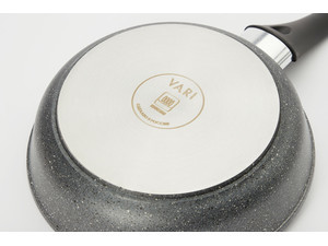Сковорода литая Magneto с индукцией 26см, с ручкой soft-touch, толщина дна 7,5 мм